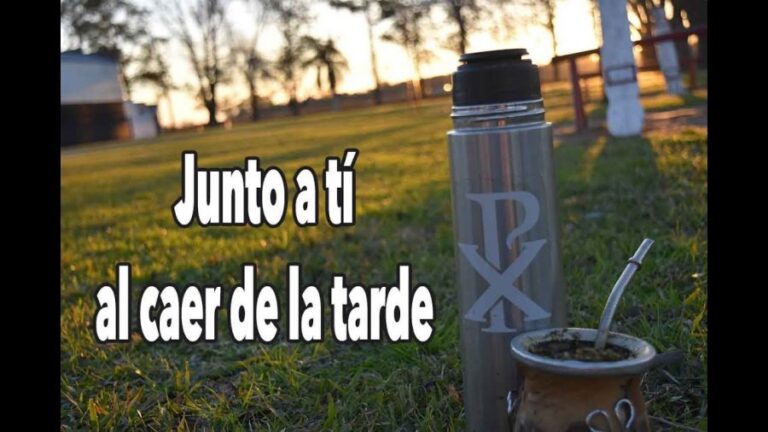 Junto a ti al caer de la tarde