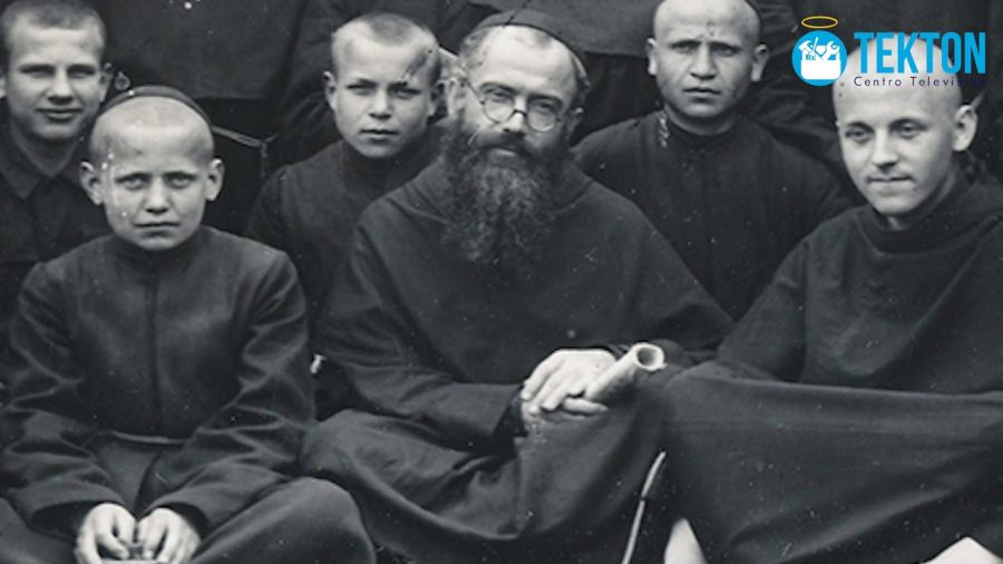 San Maximiliano Kolbe, un santo que entregó su vida para salvar a un padre de familia