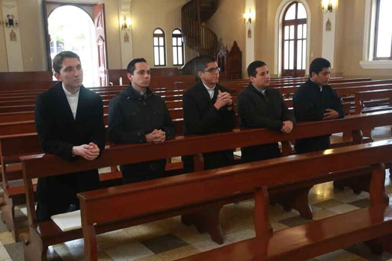 Diáconos para la Iglesia de Lima