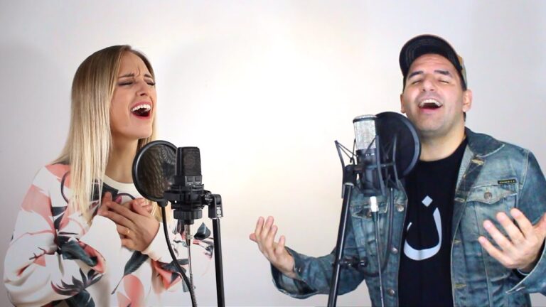ATHENAS y MAXI LARGHI cantan este canto de alabanza "Gracias, Señor"